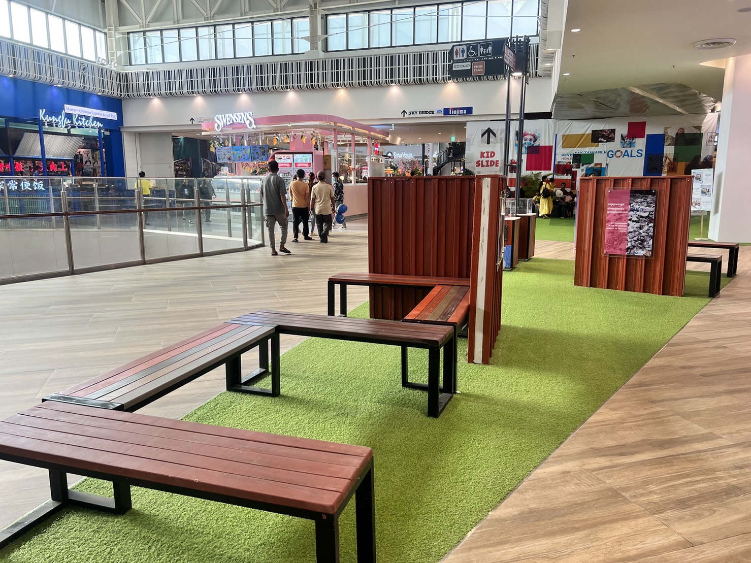 カンボジア イオンモールプノンペン